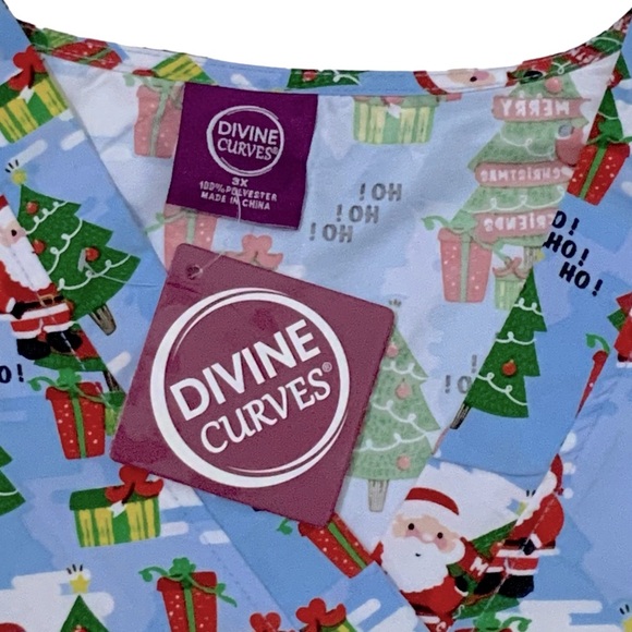 Devine Curves Scrub Christmas Top Women V Neck Short Sleeve Santa Blue Plus 3X - Picture 8 of 15